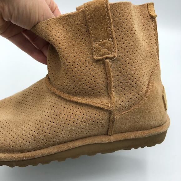UGG Suede Mini Ankle Chesnut Slip On Boots Womens 7 Snow Winter Tan Cabincore - Picture 5 of 7